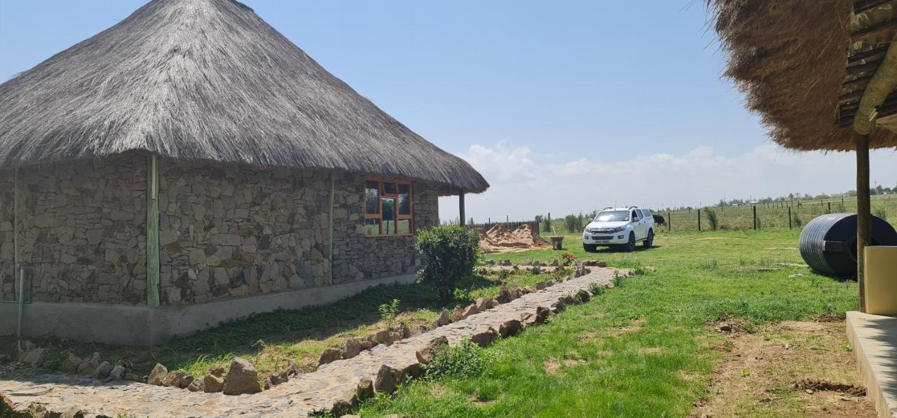 Le Tai Village Resort Near Solio Game Reserve Mweiga Exteriör bild