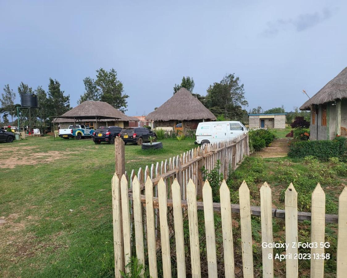 Le Tai Village Resort Near Solio Game Reserve Mweiga Exteriör bild