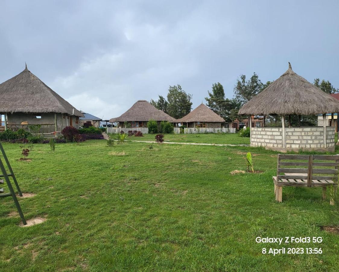 Le Tai Village Resort Near Solio Game Reserve Mweiga Exteriör bild