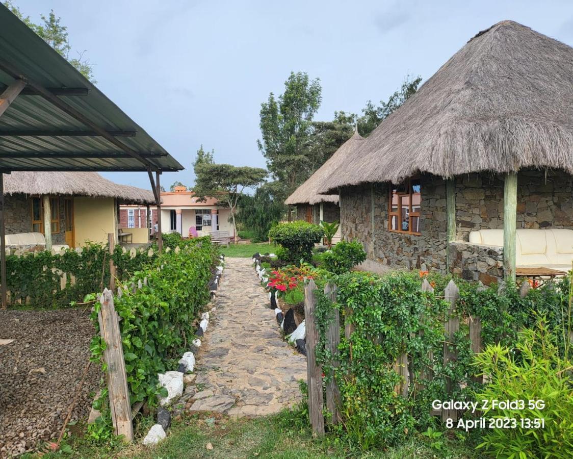 Le Tai Village Resort Near Solio Game Reserve Mweiga Exteriör bild