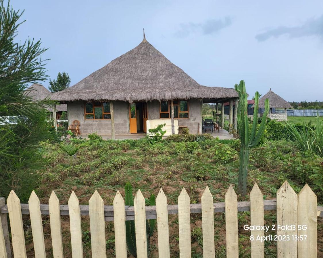 Le Tai Village Resort Near Solio Game Reserve Mweiga Exteriör bild