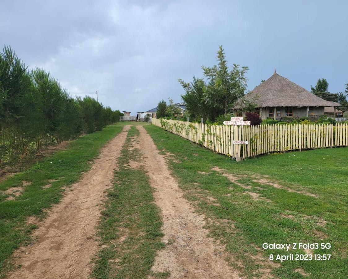 Le Tai Village Resort Near Solio Game Reserve Mweiga Exteriör bild