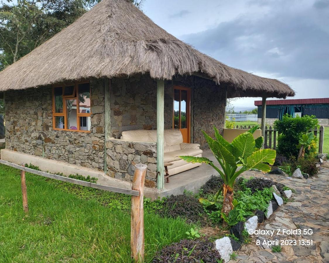 Le Tai Village Resort Near Solio Game Reserve Mweiga Exteriör bild